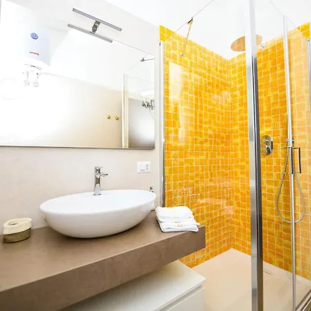 Villa With Jacuzzi In Torre delle Stelle