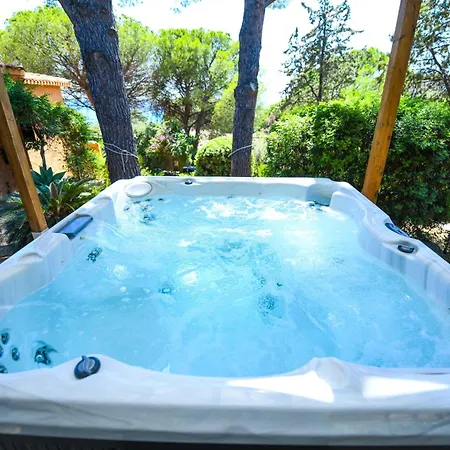 With Jacuzzi In Torre delle Stelle
