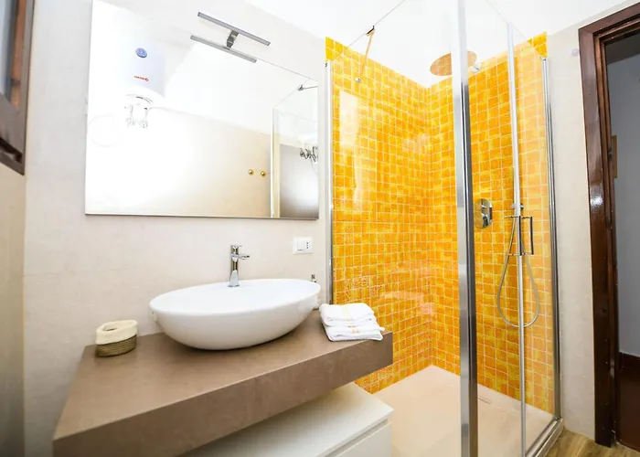 Villa With Jacuzzi In Torre delle Stelle