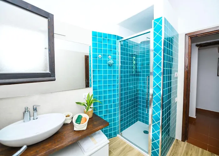 With Jacuzzi In Villa *