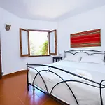 With Jacuzzi In * Torre delle Stelle
