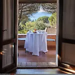 With Jacuzzi In Villa Torre delle Stelle
