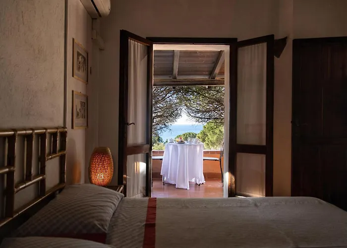 Villa With Jacuzzi In *