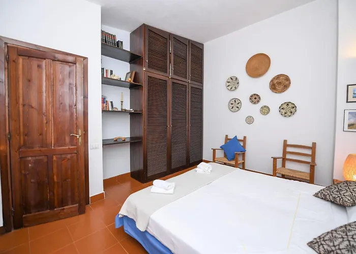 Villa With Jacuzzi In