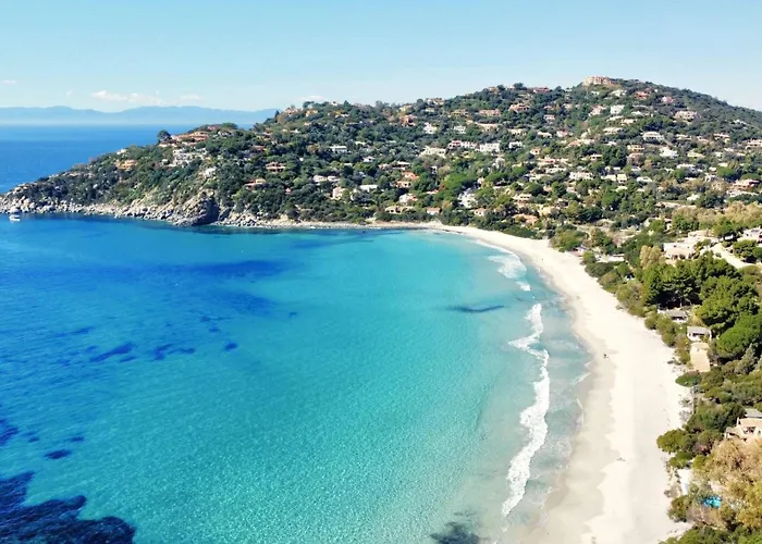 빌라 With Jacuzzi In