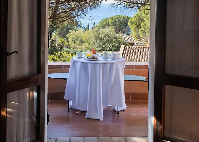 With Jacuzzi In Villa Torre delle Stelle